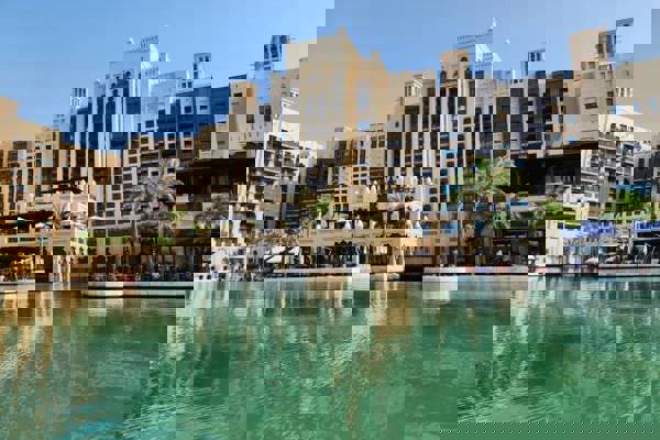 Istockphoto 2092336114 612X612